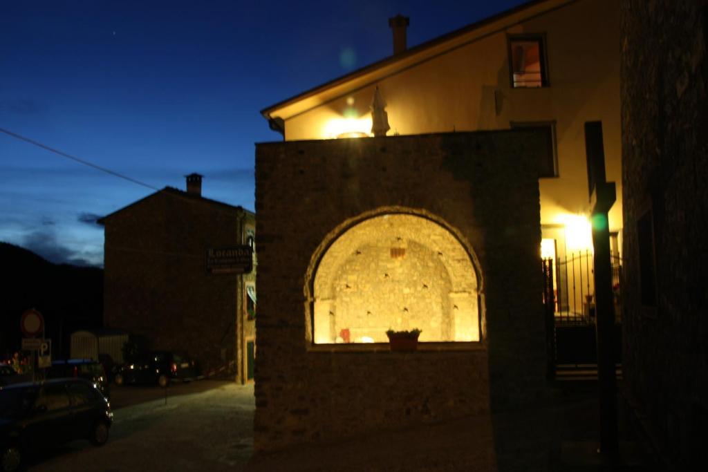 La Campana D'Oro Hotel Beverino Exterior foto